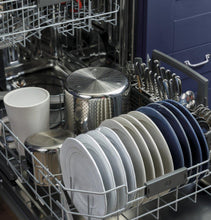 Ge Appliances GDF645SMNES Ge® Front Control With Stainless Steel Interior Dishwasher With Sanitize Cycle & Dry Boost