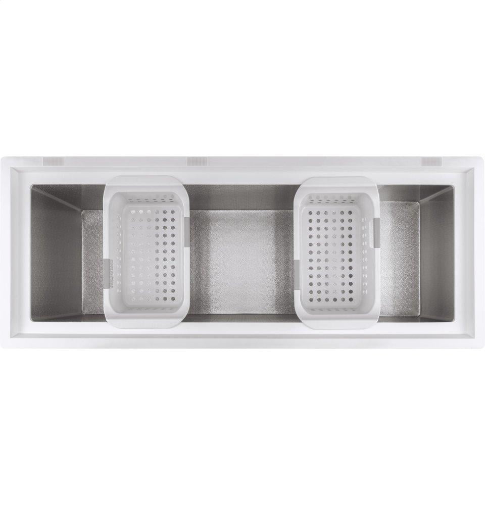 Ge Appliances FCM16SLWW Ge® 15.7 Cu. Ft. Manual Defrost Chest Freezer