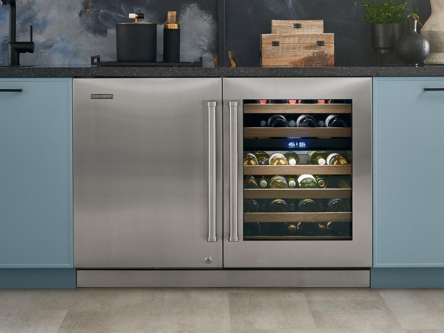 Sub-Zero 9028545 Stainless Steel Glass Door Panel - Pro Handle, Right Hinge