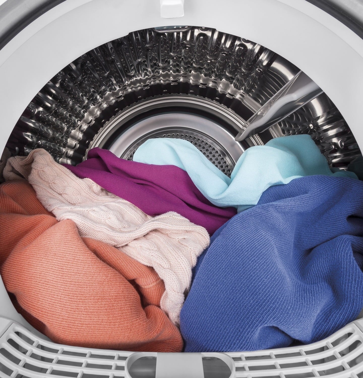 Haier QFD15ESSNWW 4.3 Cu.Ft. Capacity Smart 24" Frontload Electric Dryer With Stainless Steel Basket