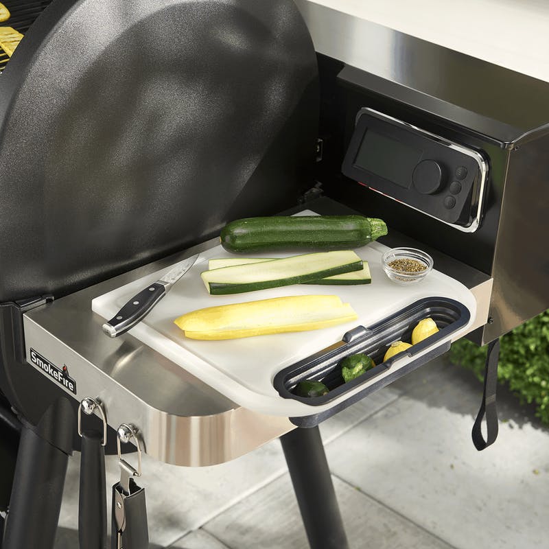 Weber 7032 Weber Cutting Board With Catch Bin