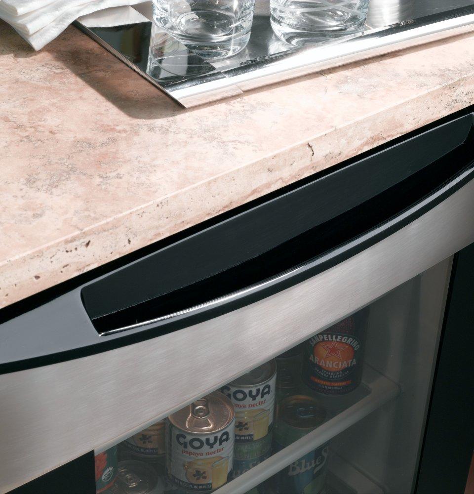 Ge Appliances PCR06BATSS Ge Profile™ Series Beverage Center