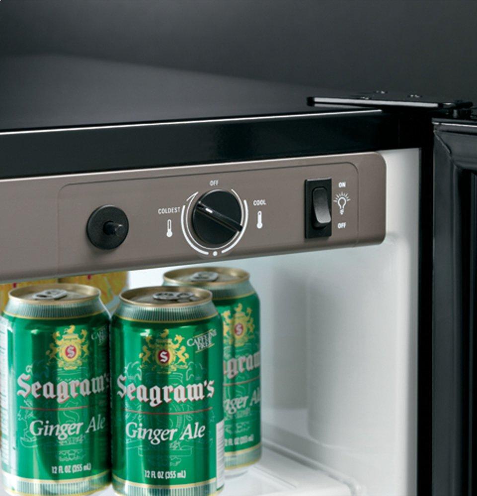 Ge Appliances PCR06BATSS Ge Profile™ Series Beverage Center