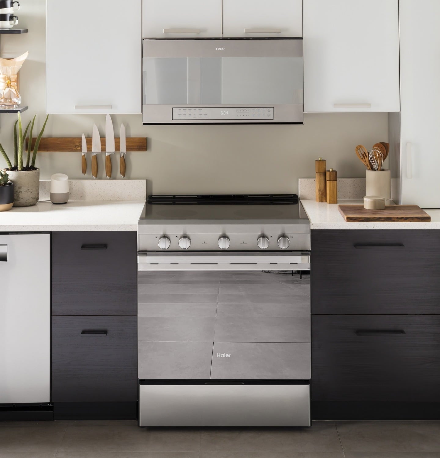 Haier QSS740RNSS 30" Smart Slide-In Electric Range With Convection