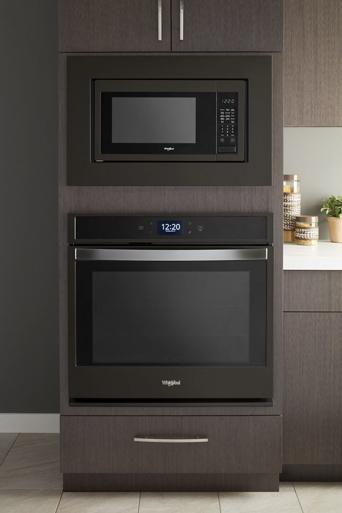 Whirlpool WOS72EC0HV 5.0 Cu. Ft. Smart Single Wall Oven With True Convection Cooking