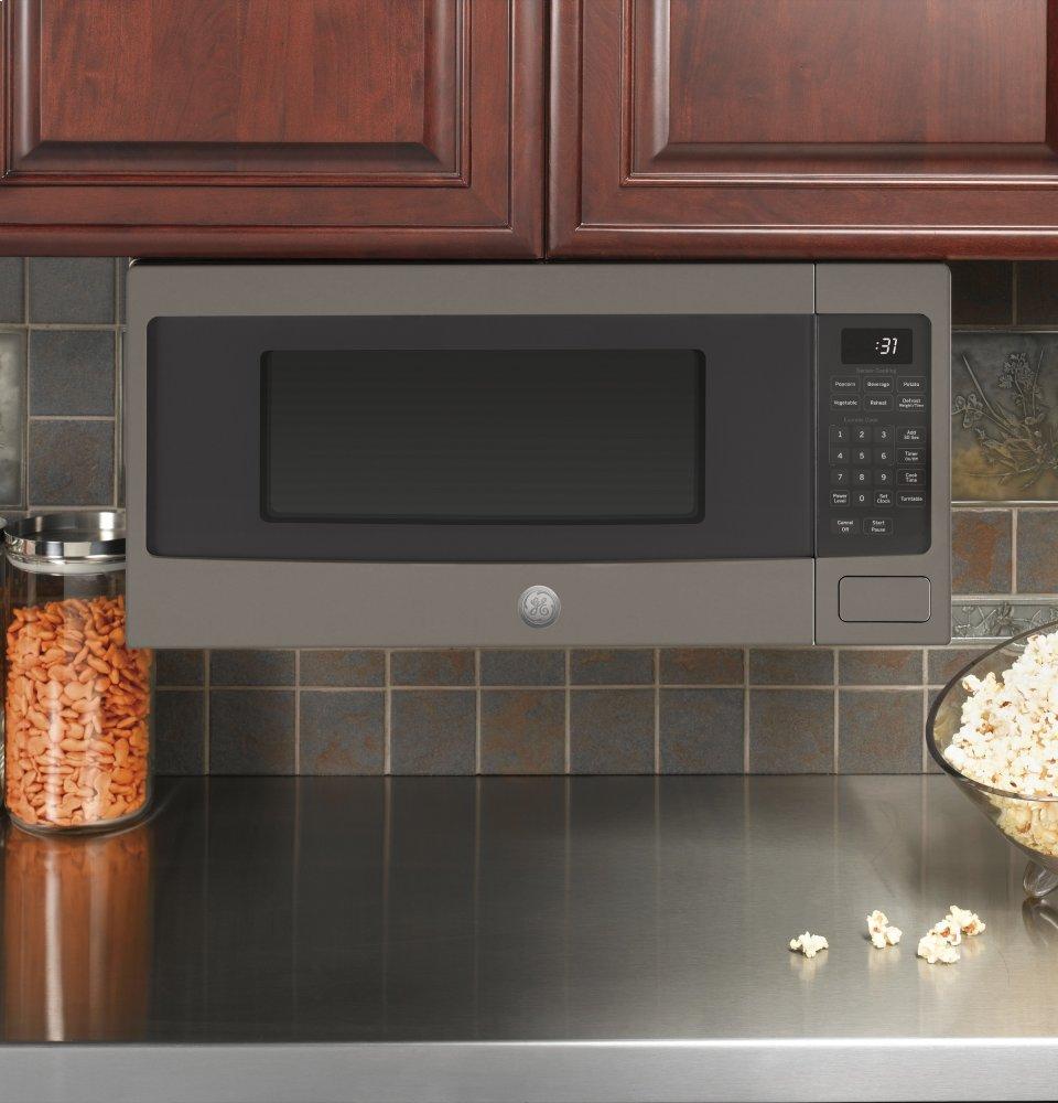 Ge Appliances PEM31EFES Ge Profile&#8482; 1.1 Cu. Ft. Countertop Microwave Oven